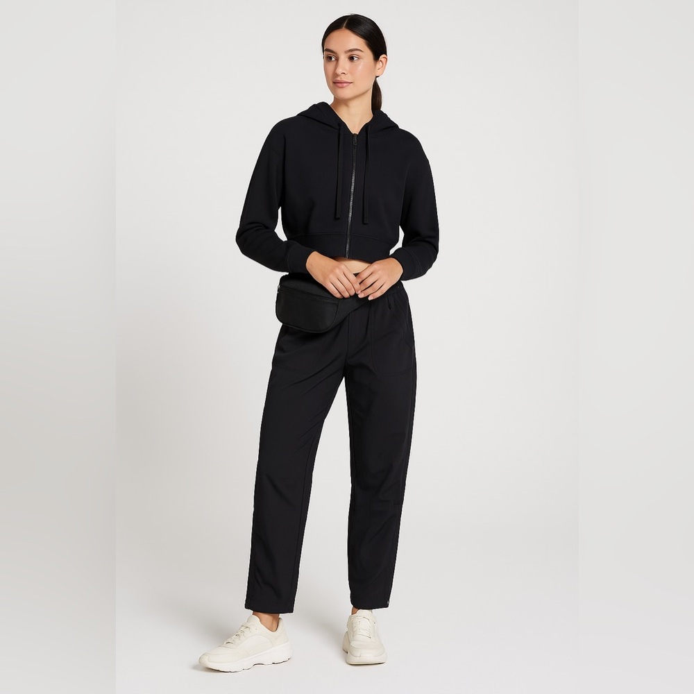 Athleta Size 10 Black Ripstop Travel Hiking Pants Quick Dry Zip Hem